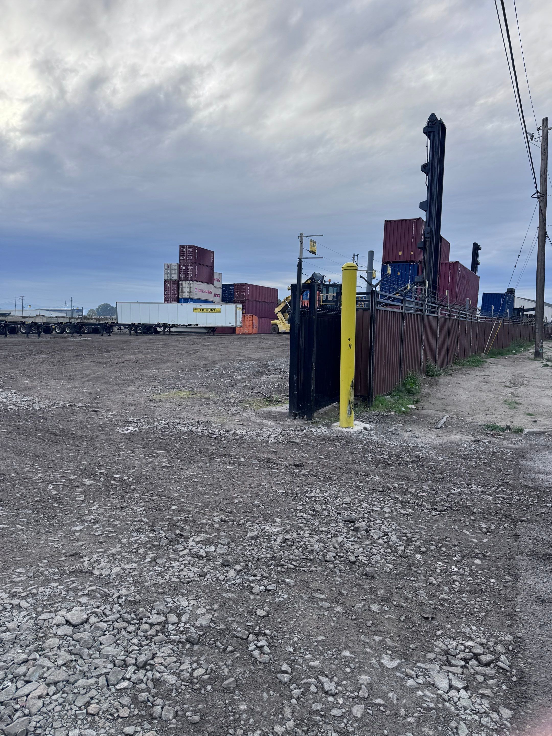 Shipping container sales and leasing