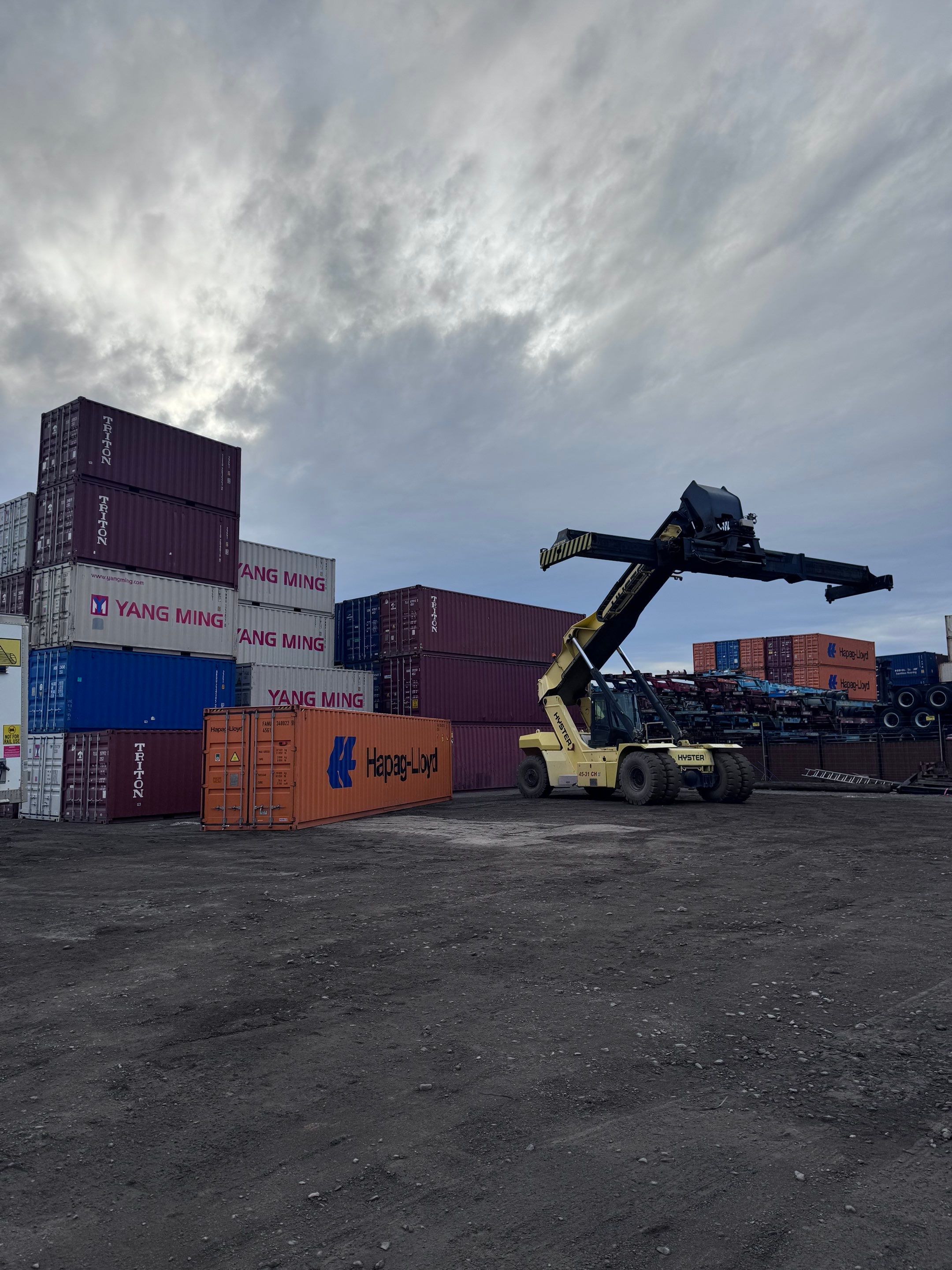 Singh Bros trucks serving the Pacific Northwest